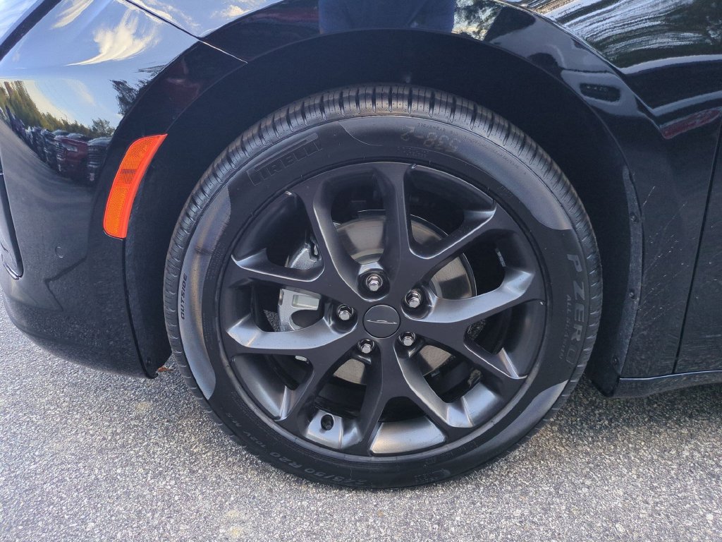 New 2027 Chrysler Pacifica Limited FWD image 10