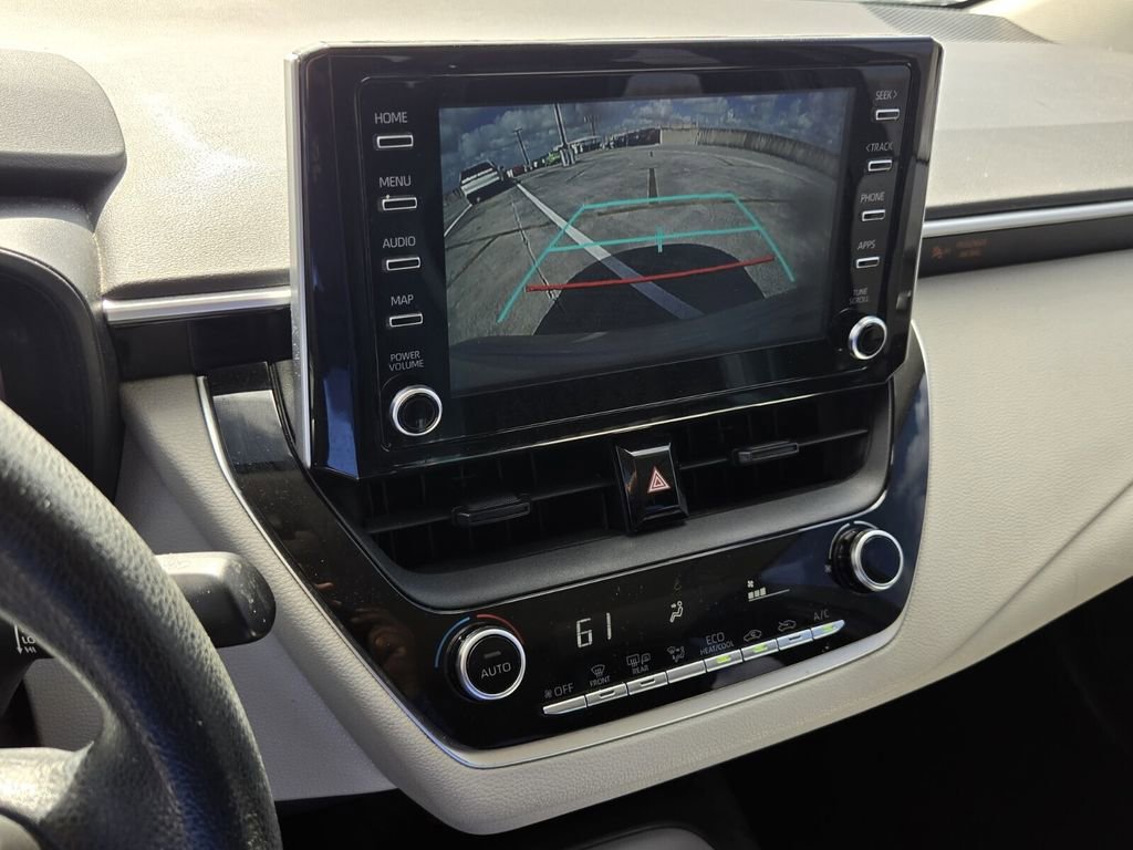 Used 2020 Toyota Corolla LE image 21