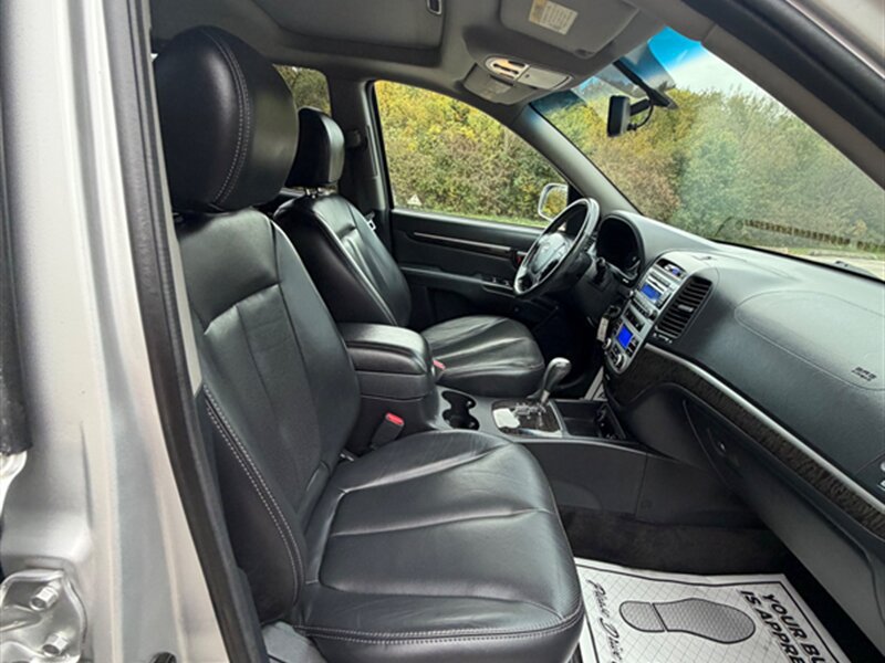 Used 2007 Hyundai Santa Fe SE FWD image 18