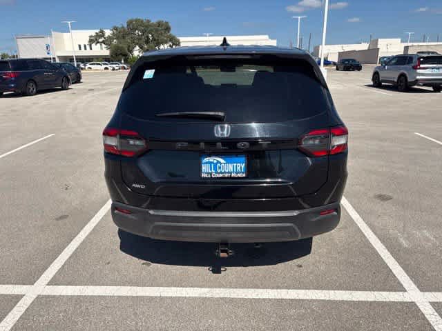 Used 2023 Honda Pilot LX image 4