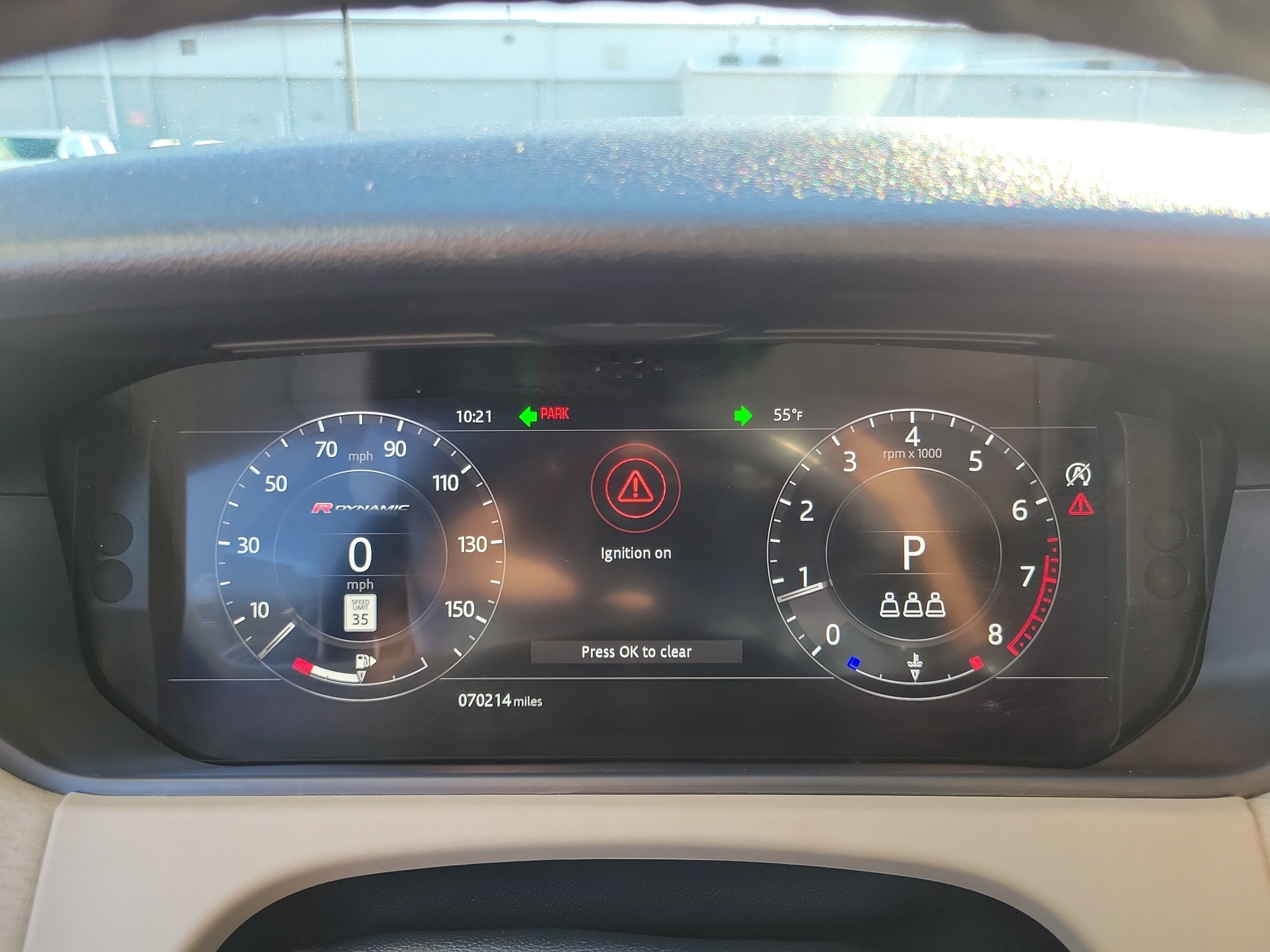 Used 2019 Land Rover Range Rover Velar R-Dynamic SE AWD/4WD image 24