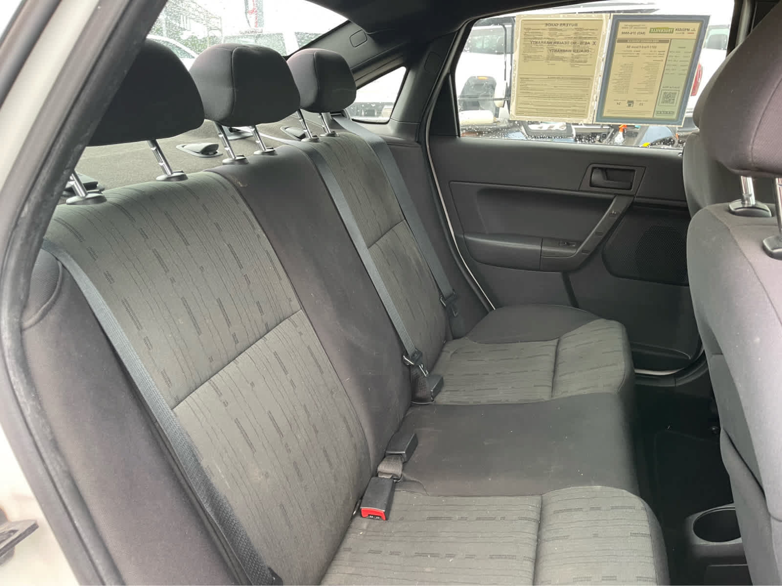 Used 2011 Ford Focus SE FWD image 22
