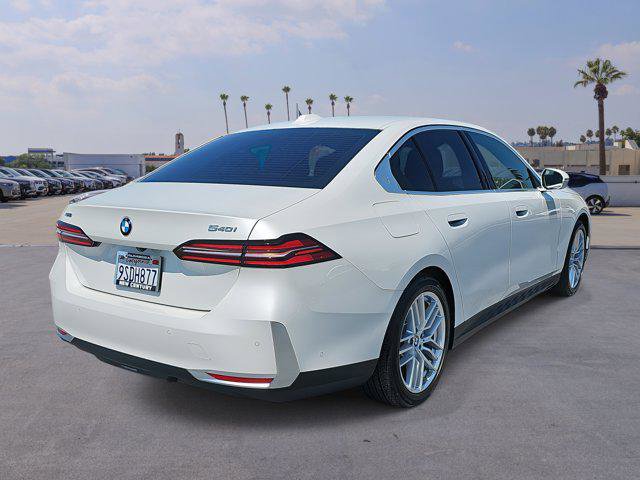 Used 2024 BMW 540i xDrive w/ Convenience Package image 5