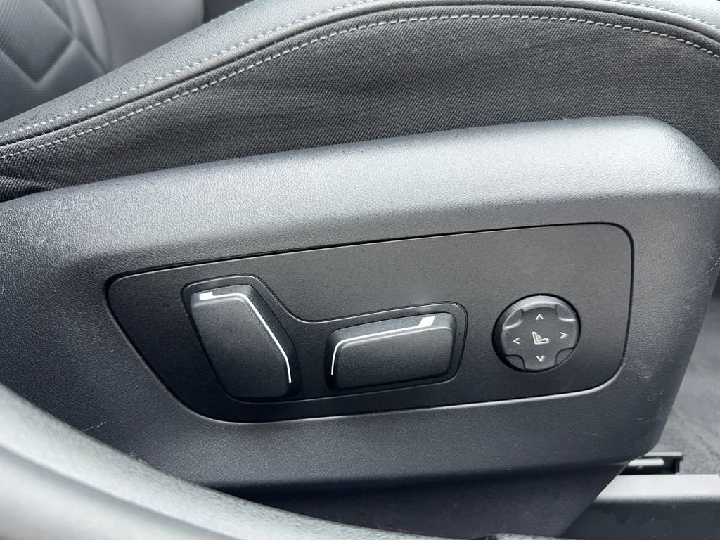 Used 2024 BMW 530i image 54