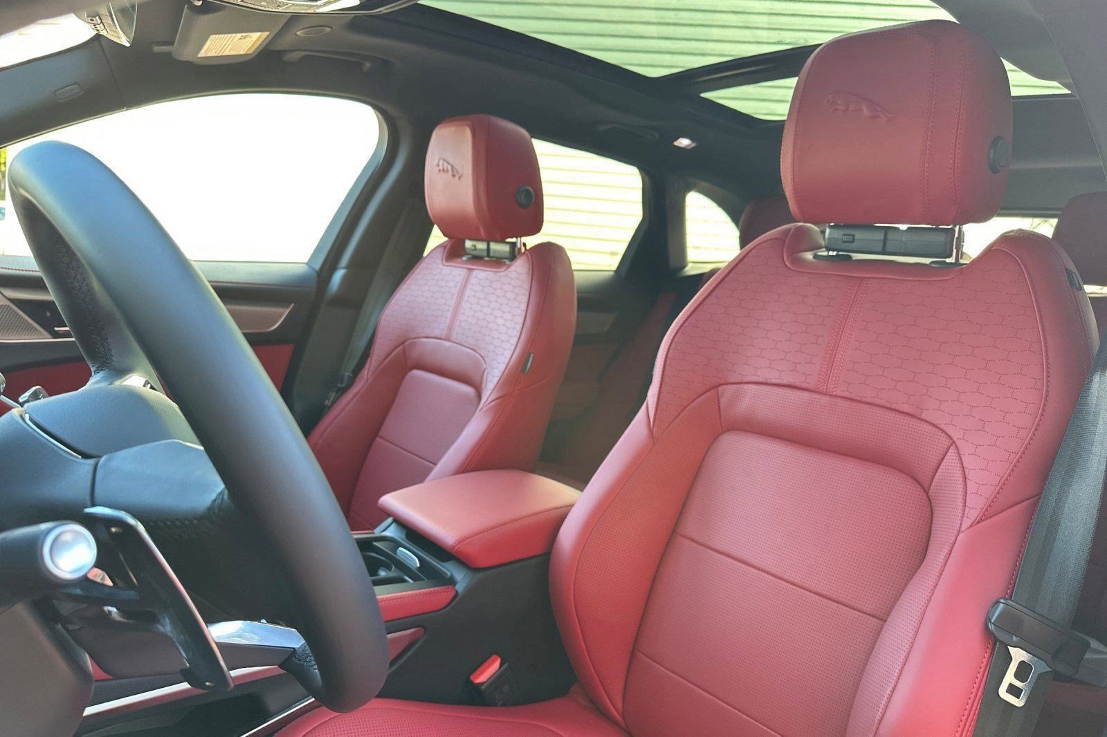 New 2025 Jaguar F-PACE R-Dynamic S AWD/4WD image 21