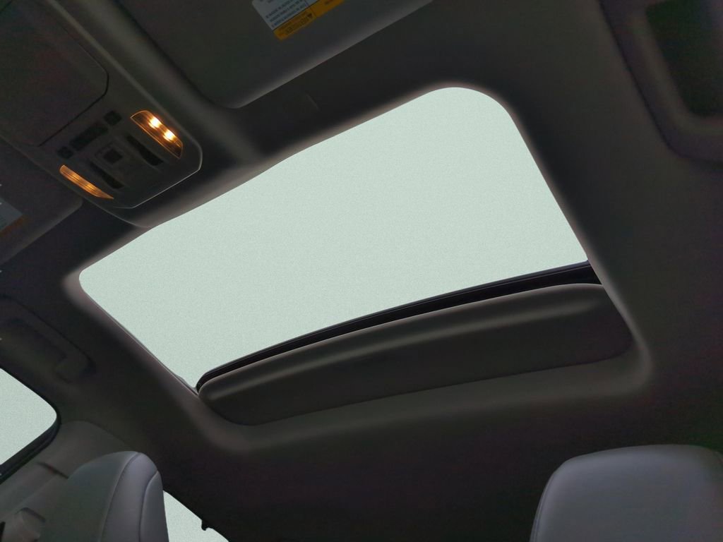 Used 2022 Toyota Highlander Limited image 27