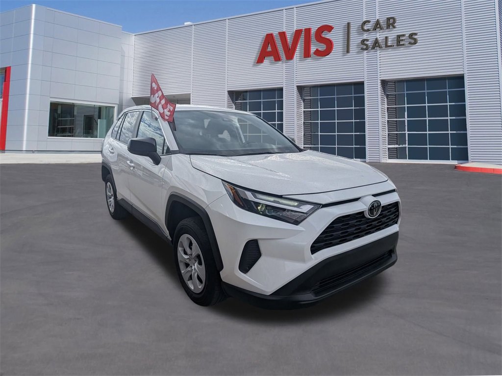 Used 2025 Toyota RAV4 LE image 3