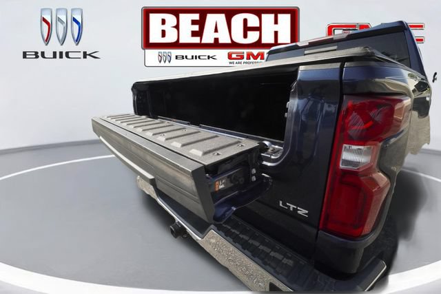 Used 2021 Chevrolet Silverado 1500 LTZ AWD/4WD image 11