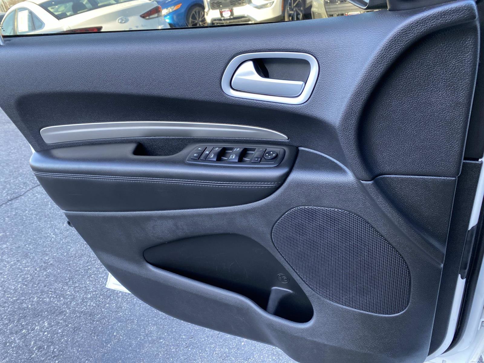 Used 2019 Dodge Durango SXT image 16