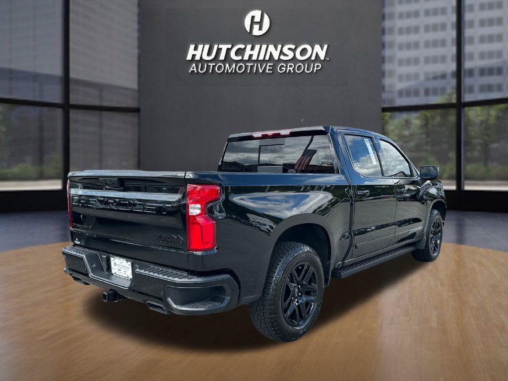 Used 2025 Chevrolet Silverado 1500 High Country w/ Midnight Edition AWD/4WD image 7
