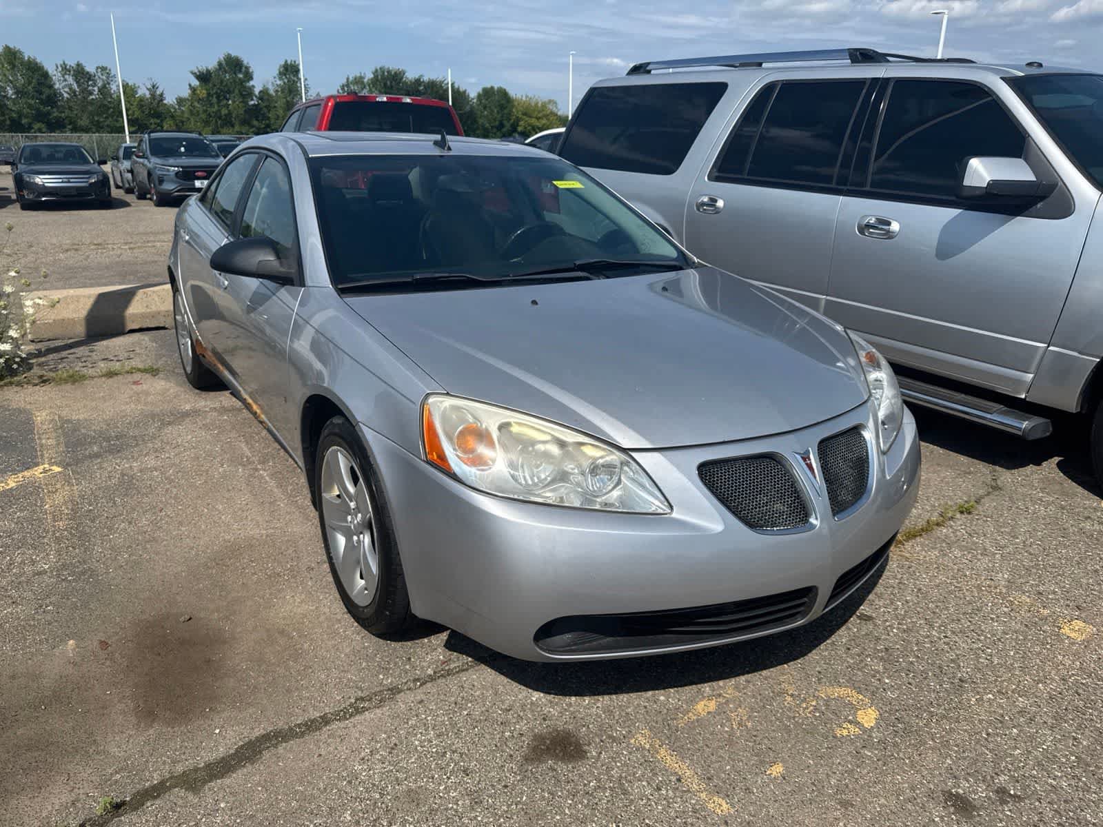 Used 2009 Pontiac G6 Sedan w/ Sun And Sound Package FWD image 10