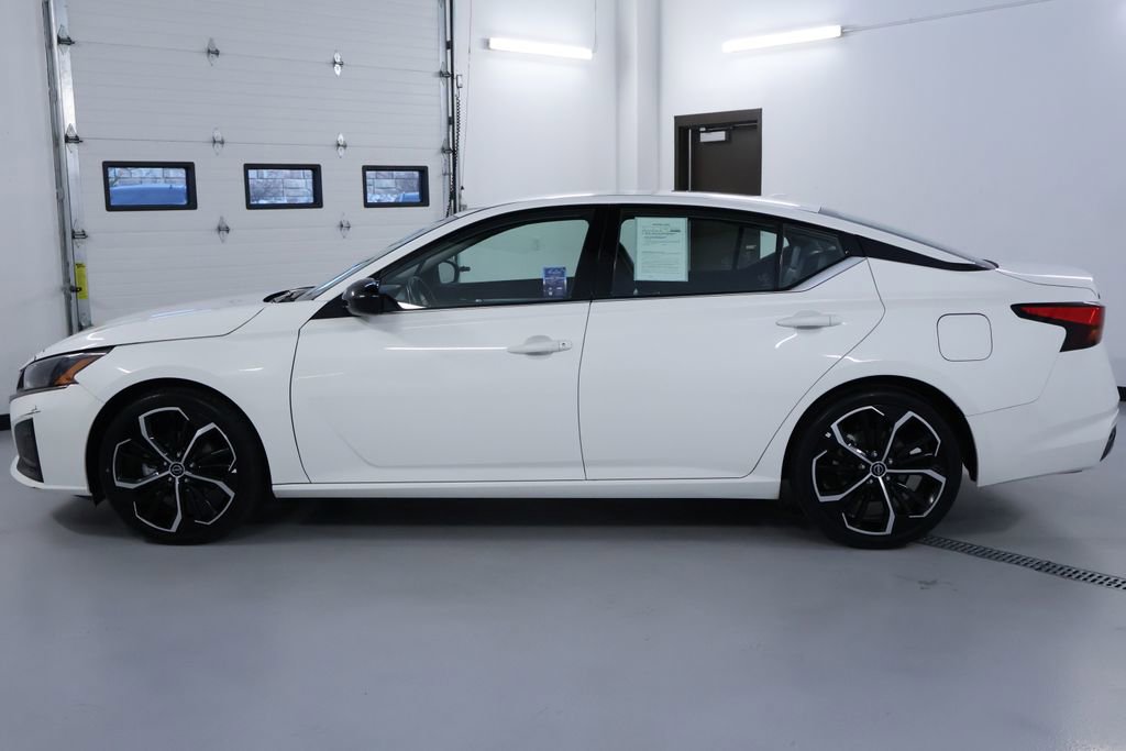 Used 2024 Nissan Altima 2.5 SR image 4