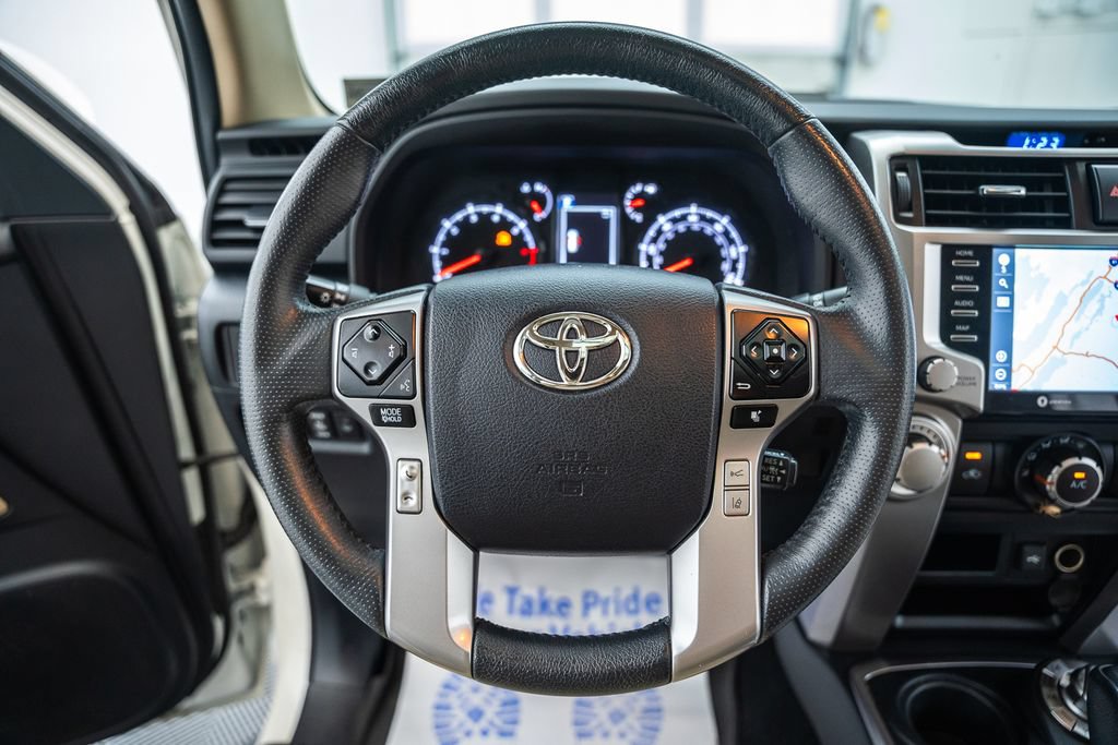 Certified 2022 Toyota 4Runner SR5 Premium w/ Moonroof Package AWD/4WD image 30