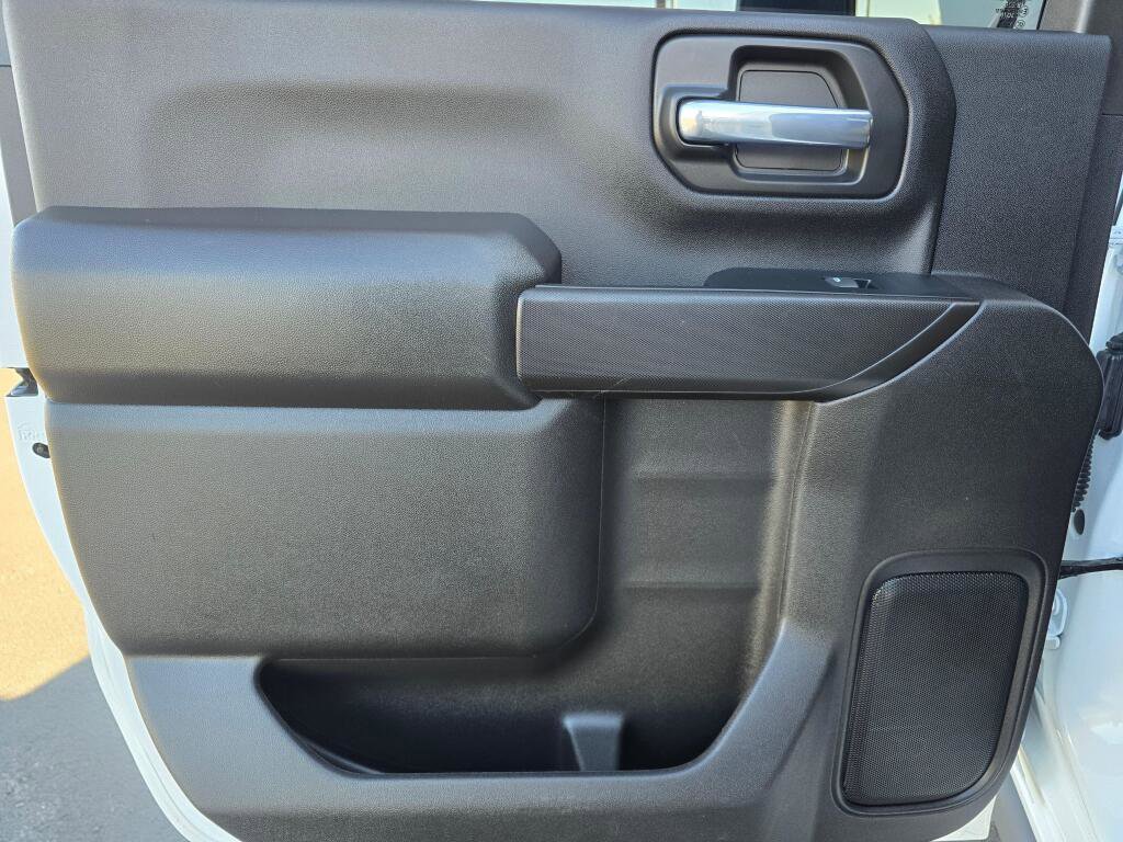 Used 2024 Chevrolet Silverado 2500 Custom w/ Custom Value Package image 21