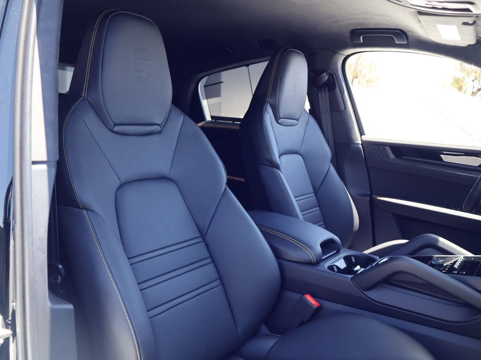 New 2026 Porsche Cayenne Turbo GT AWD/4WD image 22