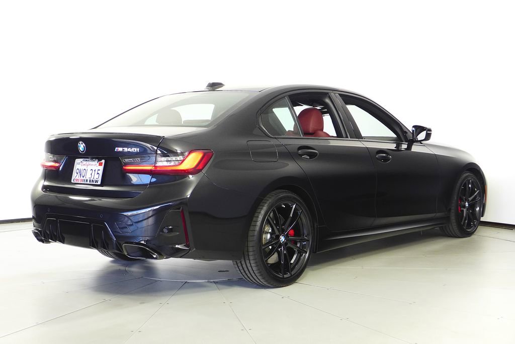 Used 2024 BMW M340i w/ Premium Package image 7