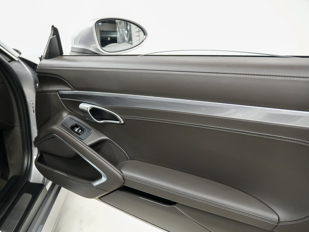 Used 2024 Porsche 718 Cayman S RWD image 16