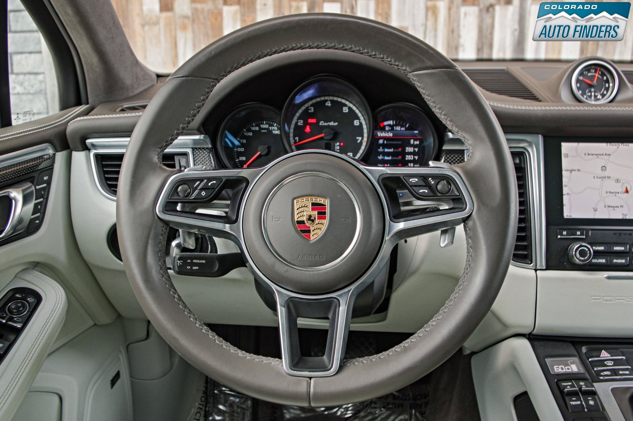 Used 2017 Porsche Macan Turbo AWD/4WD image 14
