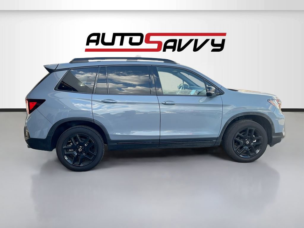 Used 2024 Honda Passport Black Edition image 8