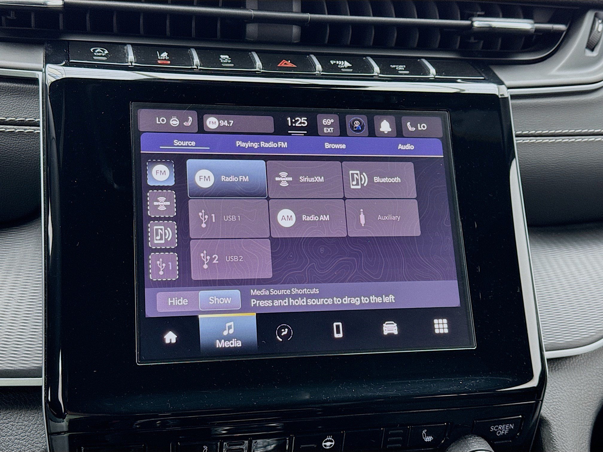 Used 2023 Jeep Grand Cherokee Altitude AWD/4WD image 11