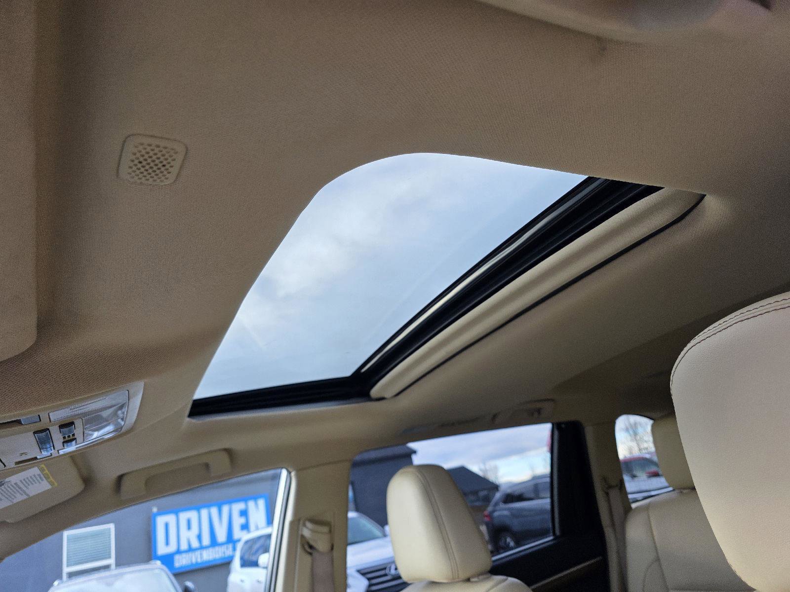 Used 2019 Toyota Highlander Limited image 30