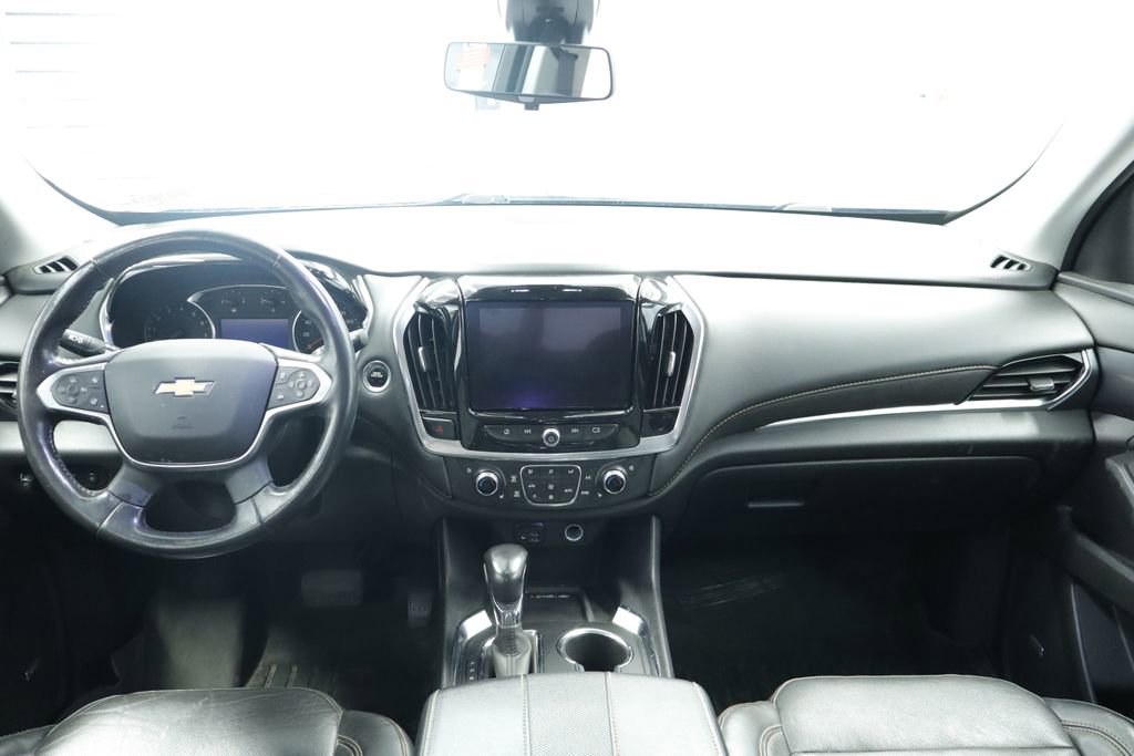 Used 2021 Chevrolet Traverse Premier w/ Redline Edition AWD/4WD image 24