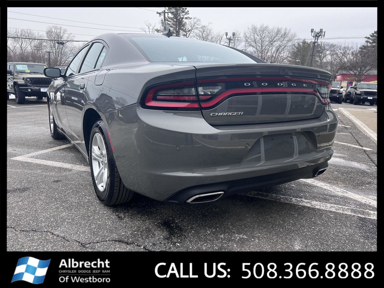 Used 2023 Dodge Charger SXT image 3