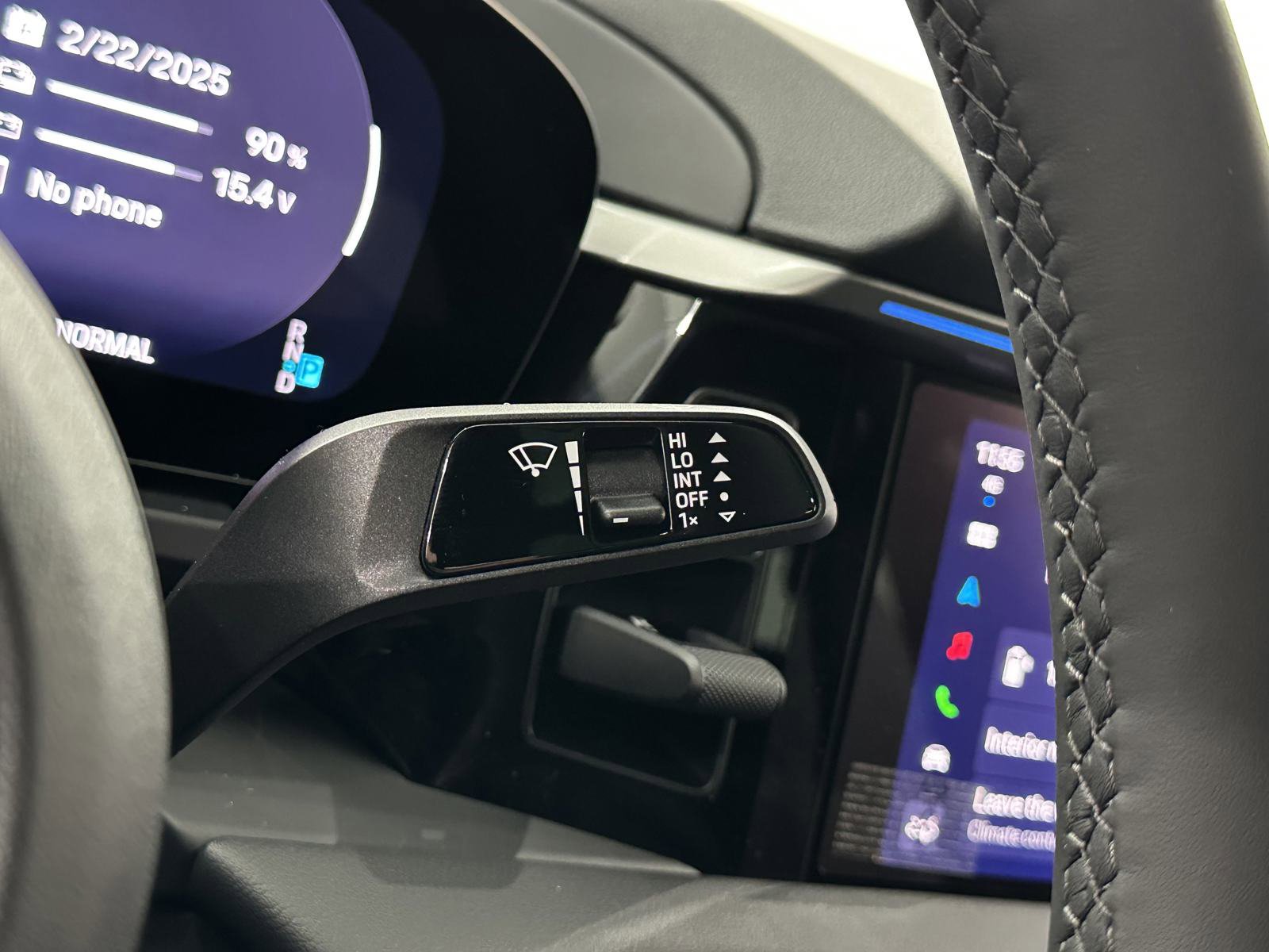 Certified 2025 Porsche Macan Electric image 48