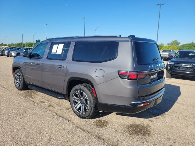 Used 2024 Jeep Wagoneer L Series II RWD image 26