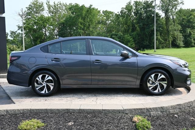 Used 2025 Subaru Legacy Premium AWD/4WD image 4