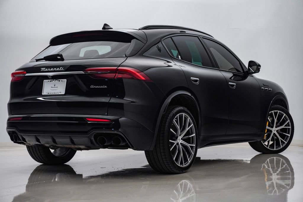 Certified 2023 Maserati Grecale Modena AWD/4WD image 9