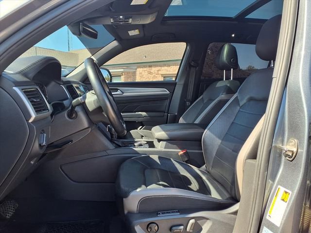 Used 2020 Volkswagen Atlas Cross Sport SEL Premium image 12