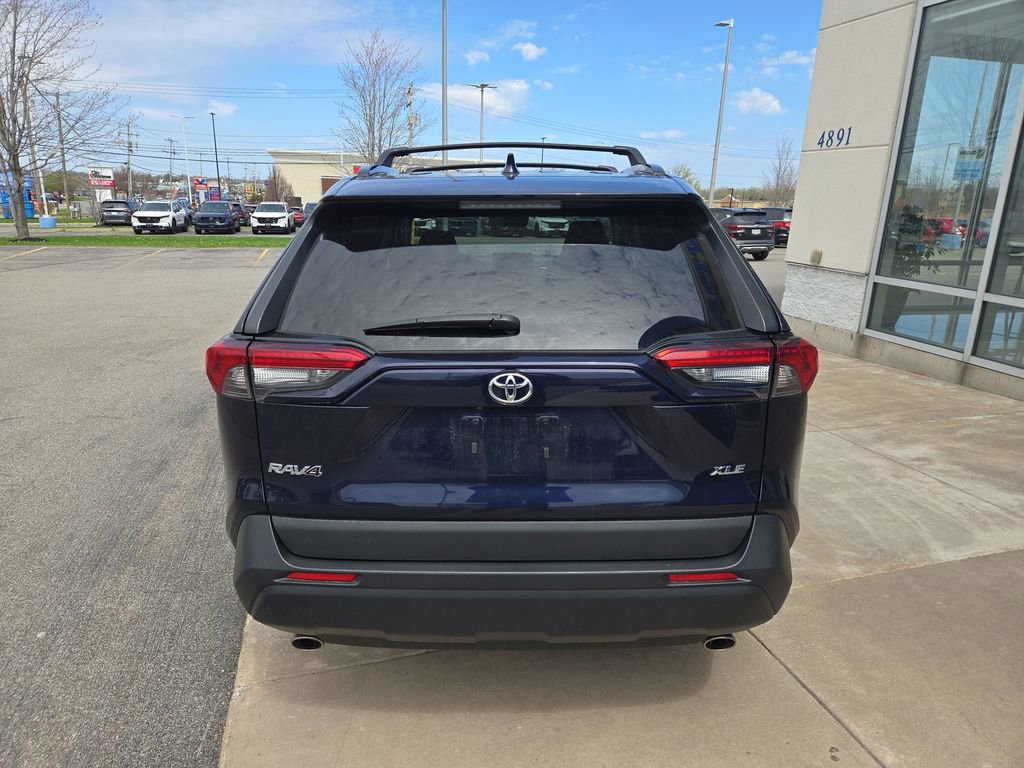 Used 2024 Toyota RAV4 XLE Premium image 5