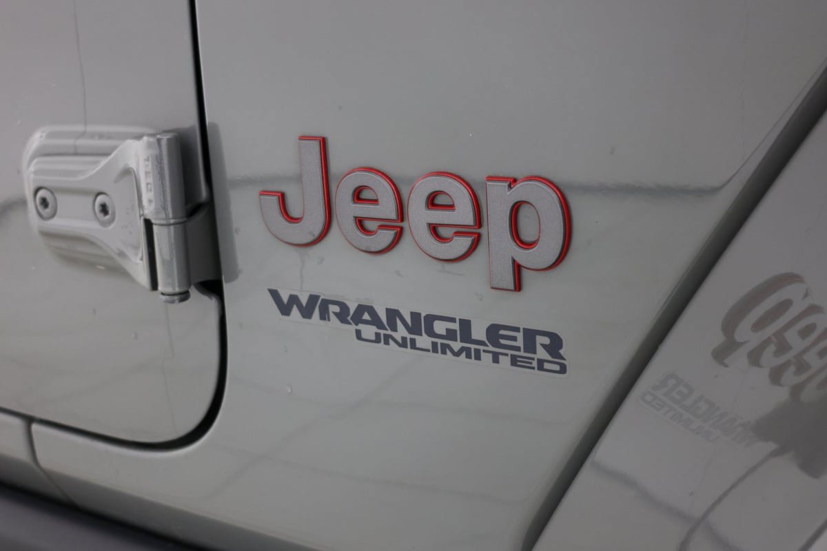 Used 2021 Jeep Wrangler Unlimited Rubicon AWD/4WD image 47