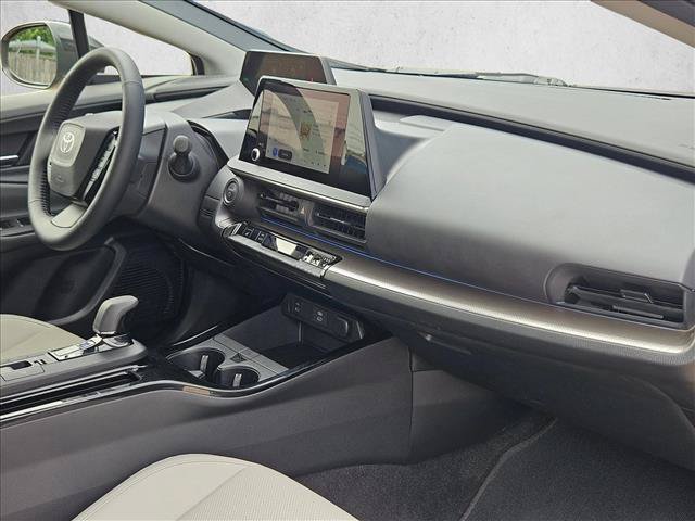 Used 2024 Toyota Prius XLE FWD image 20