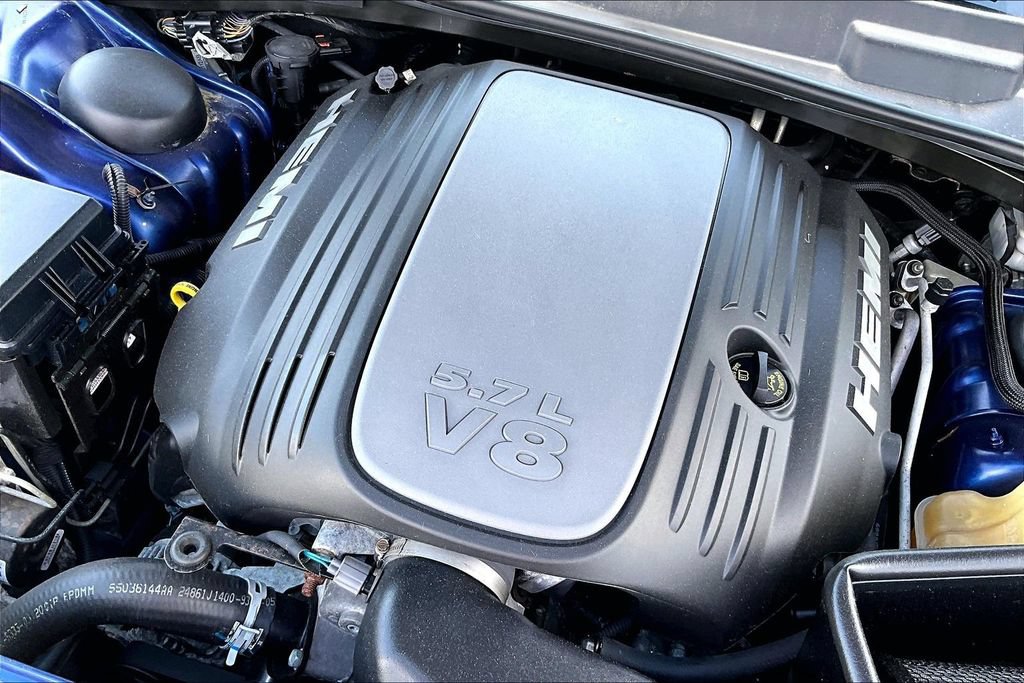 Used 2010 Dodge Challenger R/T RWD image 33