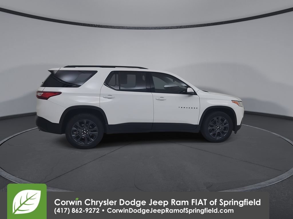 Used 2021 Chevrolet Traverse RS w/ LPO, Floor Liner Package FWD image 16