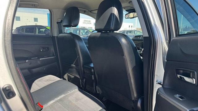 Used 2022 Mitsubishi Outlander Sport SE image 10