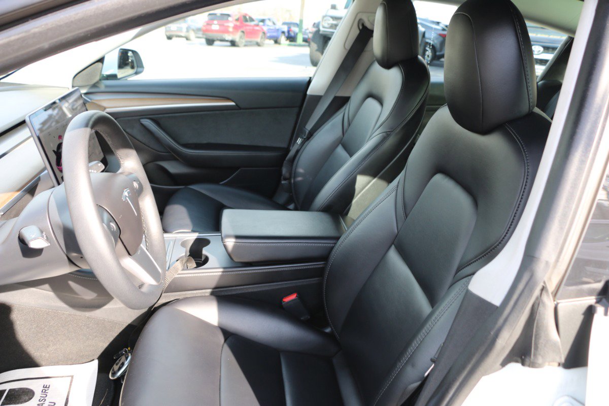 Used 2021 Tesla Model 3 Standard Range Plus image 21