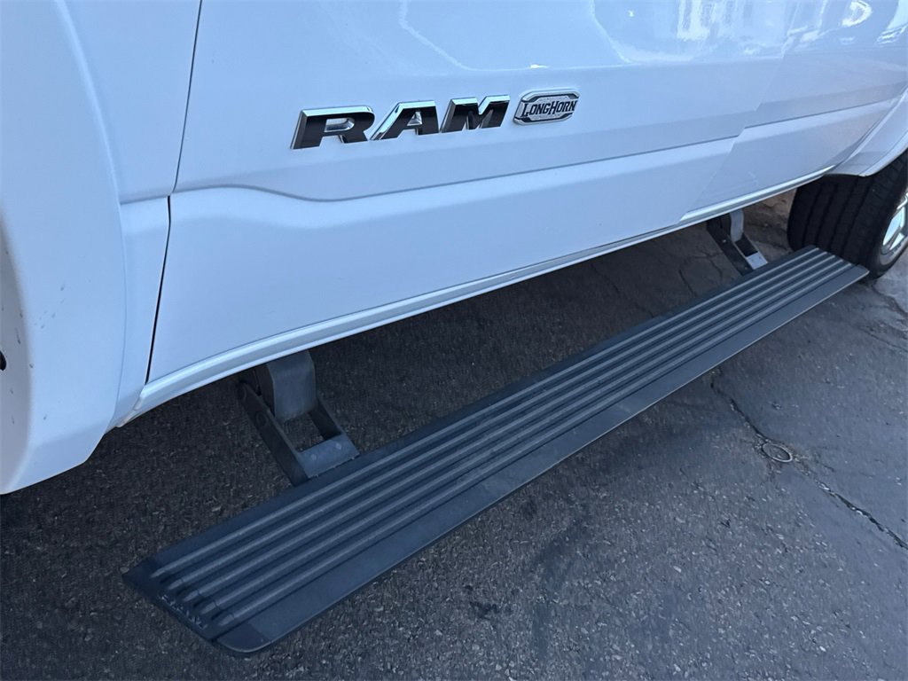 Used 2022 RAM 1500 Limited w/ Trailer Tow Group image 9