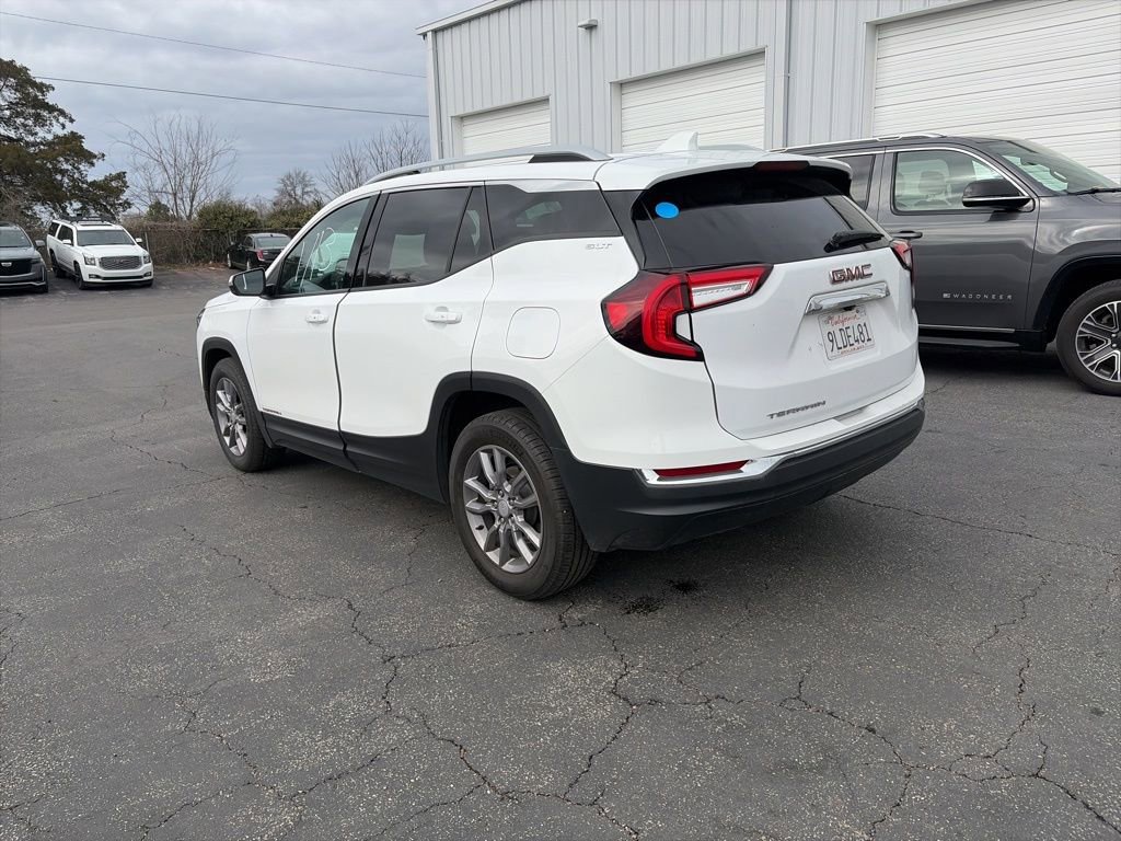 Used 2024 GMC Terrain SLT image 5