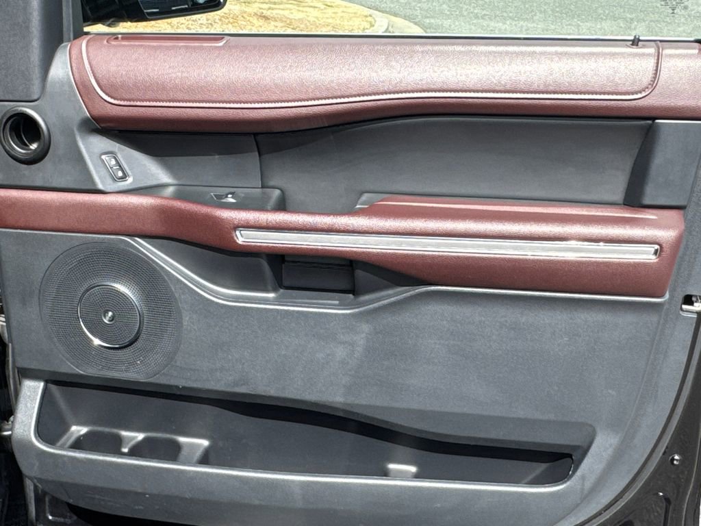 Used 2024 Ford Expedition Max Limited image 14