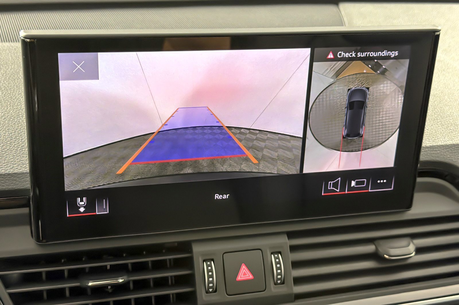 Used 2025 Audi Q5 2.0T Premium Plus w/ Premium Plus Package AWD/4WD image 19