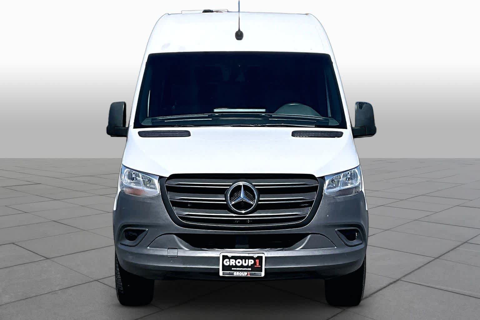 Used 2023 Mercedes-Benz Sprinter 2500 image 4