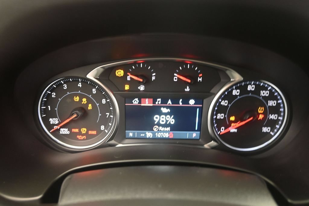 Used 2024 GMC Terrain SLE w/ Driver Convenience Package FWD image 30