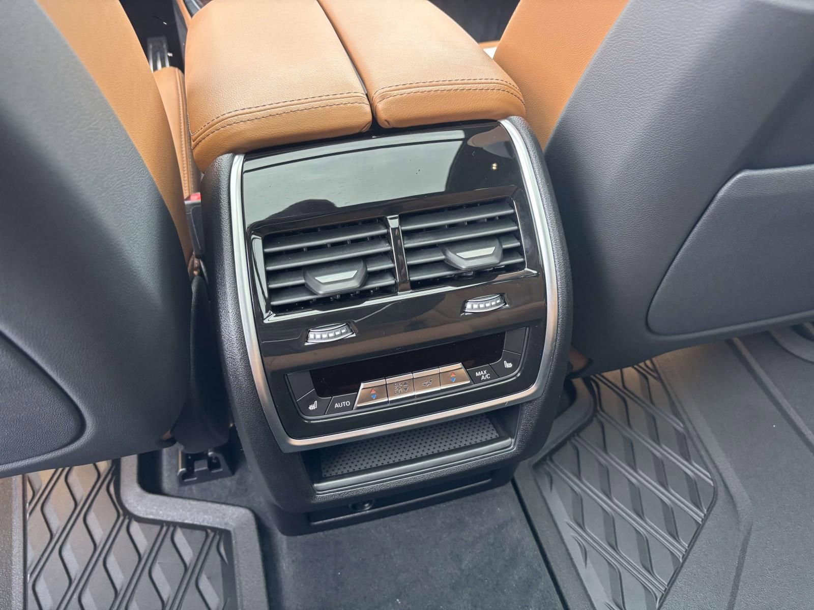 New 2026 BMW X7 xDrive40i w/ M Sport Package image 33