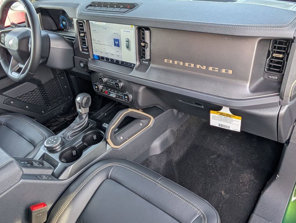 New 2025 Ford Bronco Badlands image 45