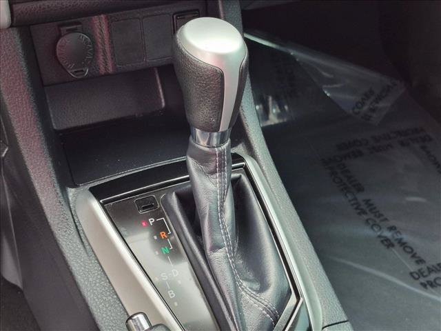 Used 2018 Toyota Corolla LE FWD image 11