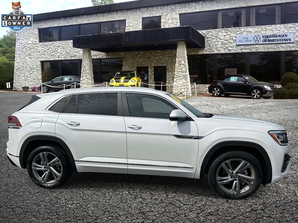 Used 2024 Volkswagen Atlas Cross Sport SEL R-Line AWD/4WD image 4