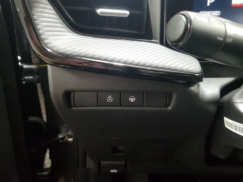 New 2026 Nissan Kicks SR w/ SR Premium Package image 26